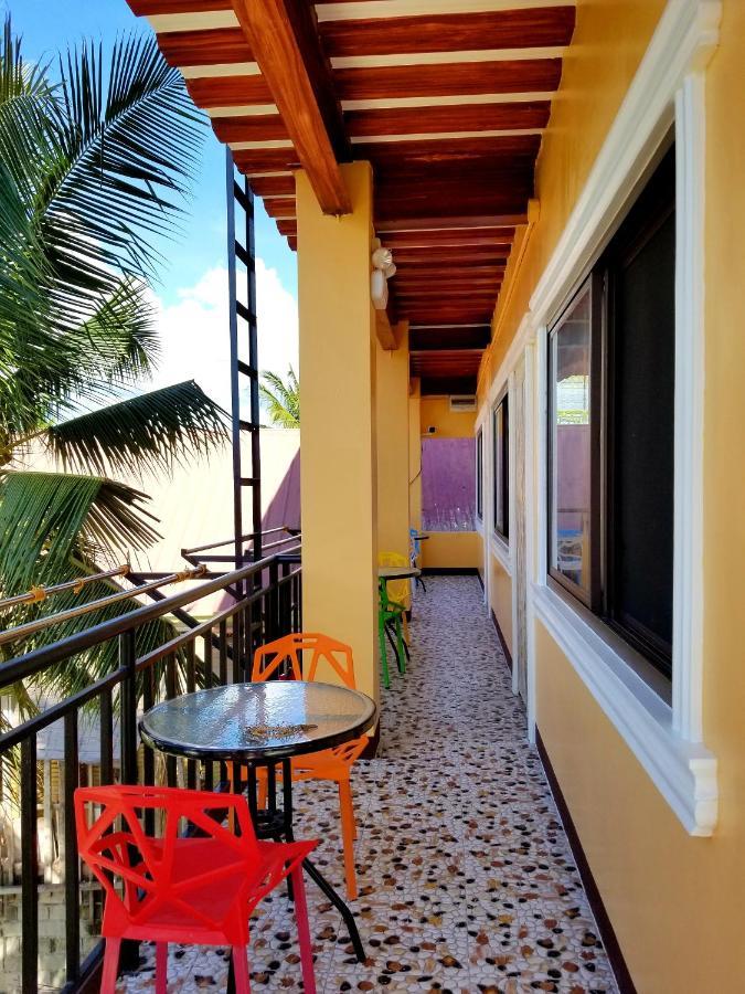 Mb Hostel Moalboal Exterior photo